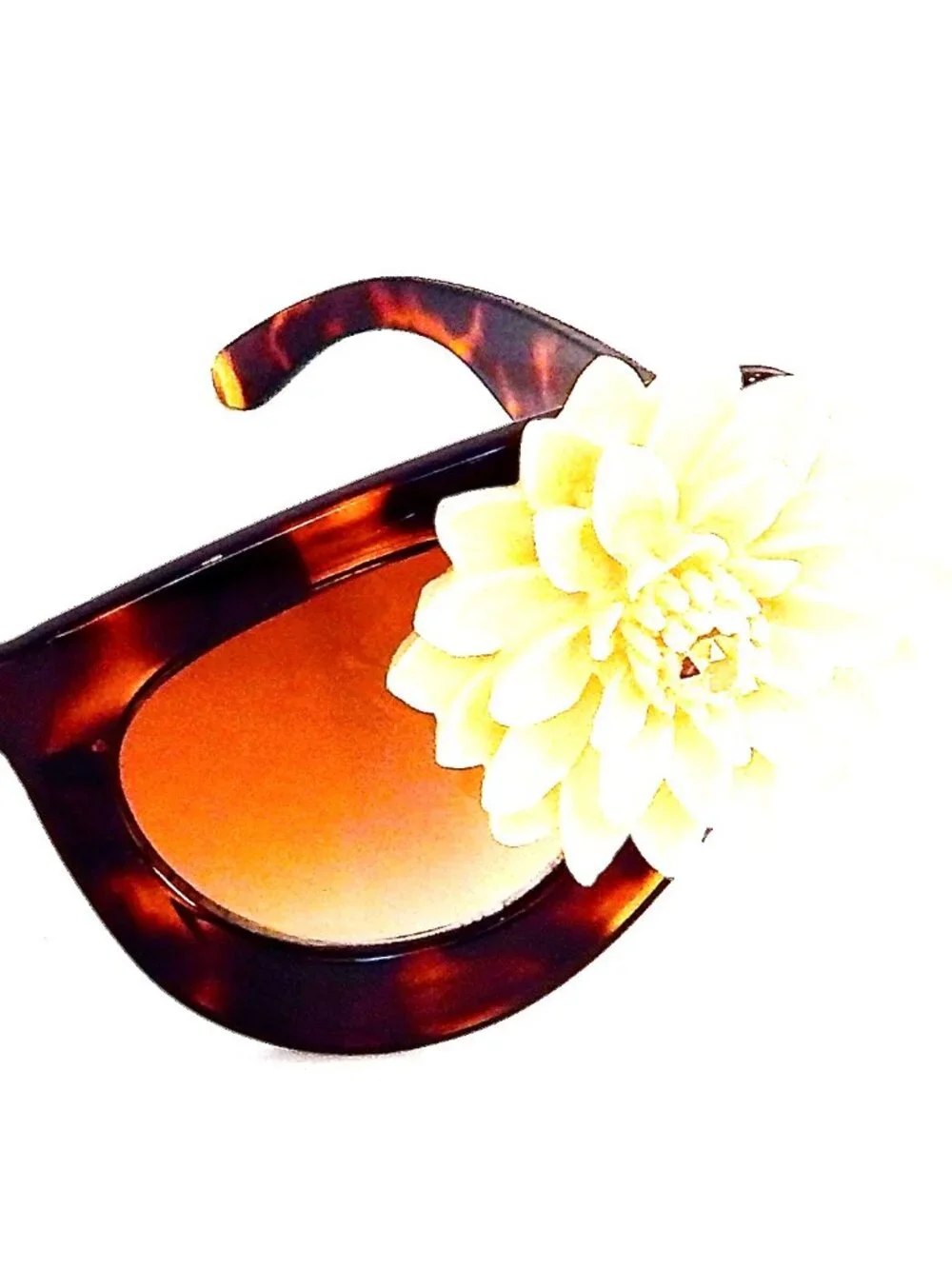 GASOLINE GLAMOUR CATS MEOW CREAM LILY POND GLASSES 🪷🪷🪷